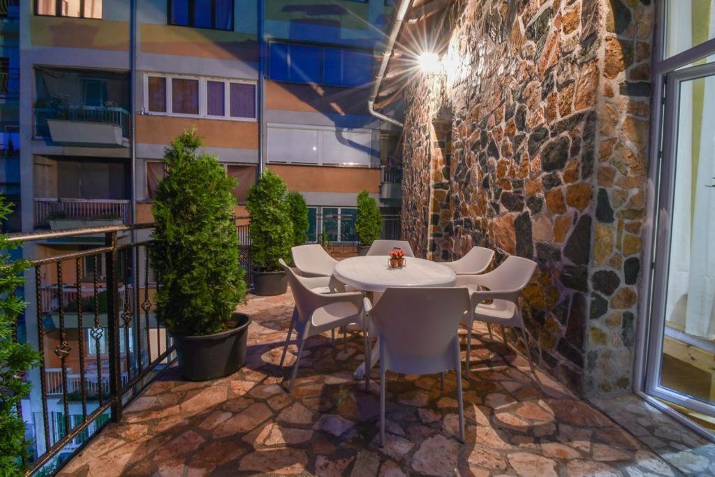 קונייץ' Grand River Apartmani & Sobe מראה חיצוני תמונה